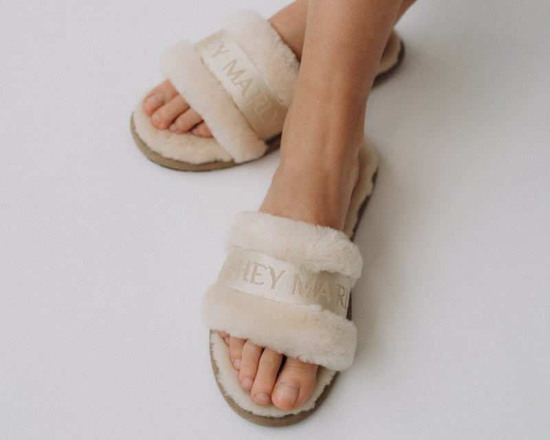 House Shoe Signature Crema